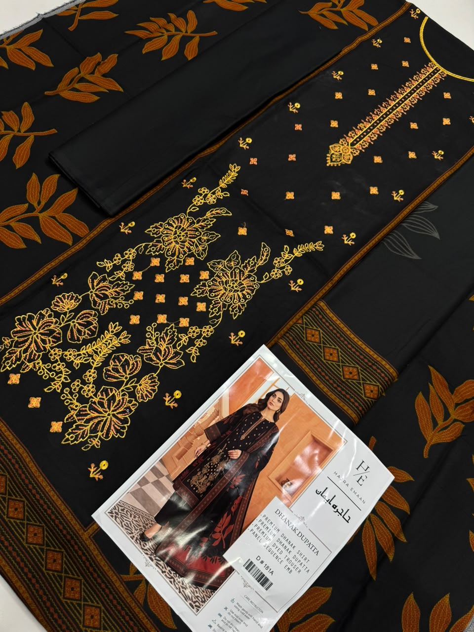 Elegant Dhanak